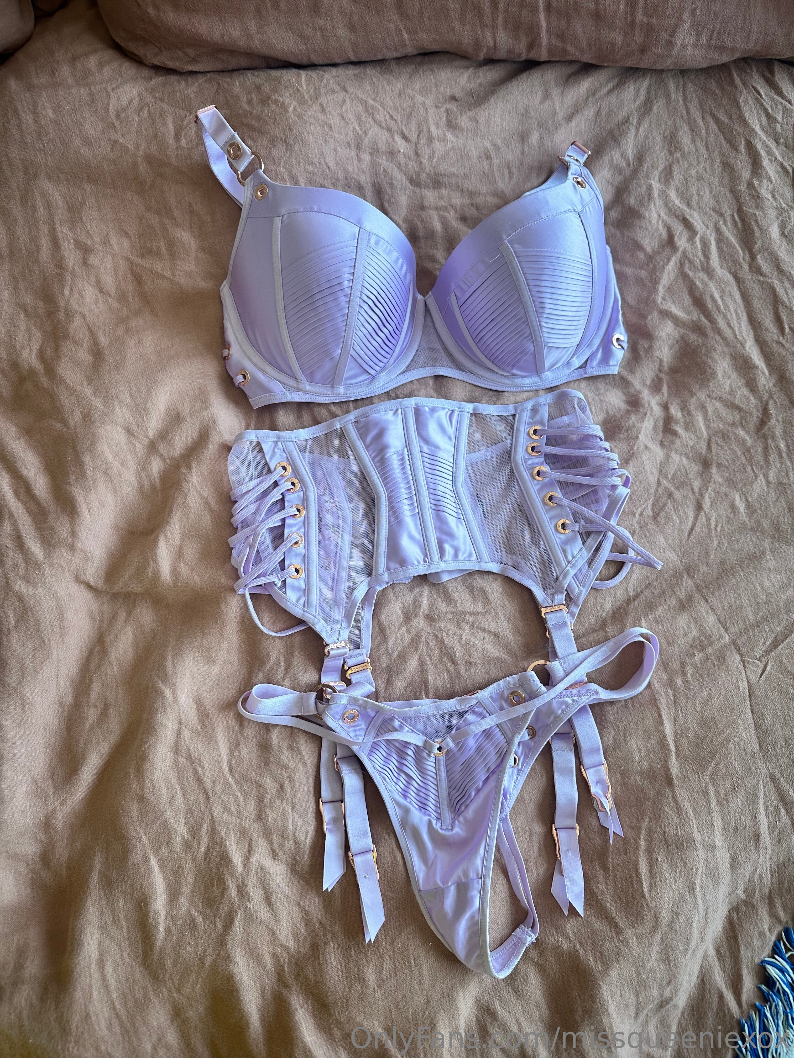 Leaked missqueeniexox Nude Leaks Onlyfans Leaked missqueeniexox Nude Leaks Onlyfans