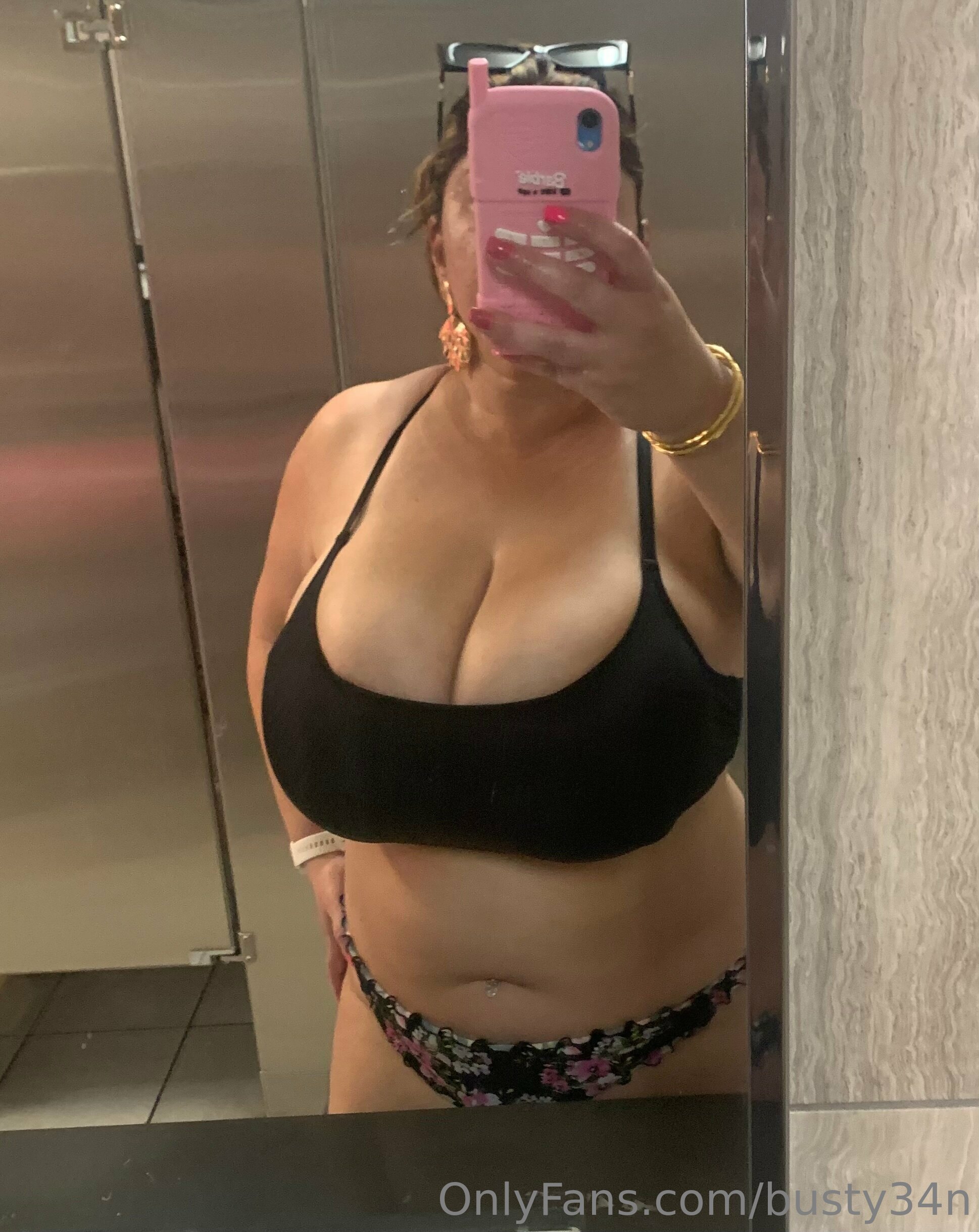 Leaked busty34n Nude Leaks Onlyfans Leaked busty34n Nude Leaks Onlyfans
