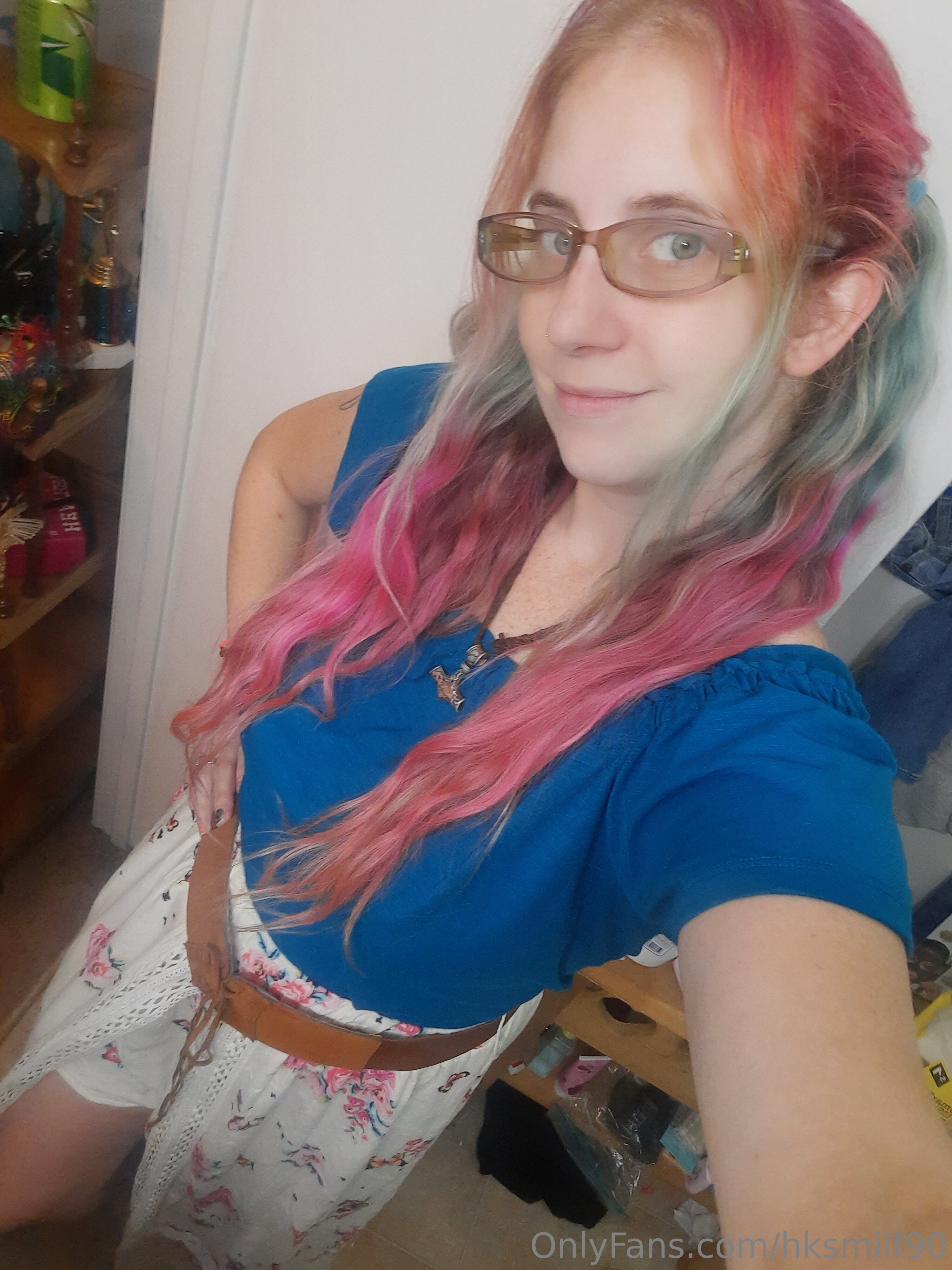 Leaked hksmilf90 Nude Leaks Onlyfans Leaked hksmilf90 Nude Leaks Onlyfans