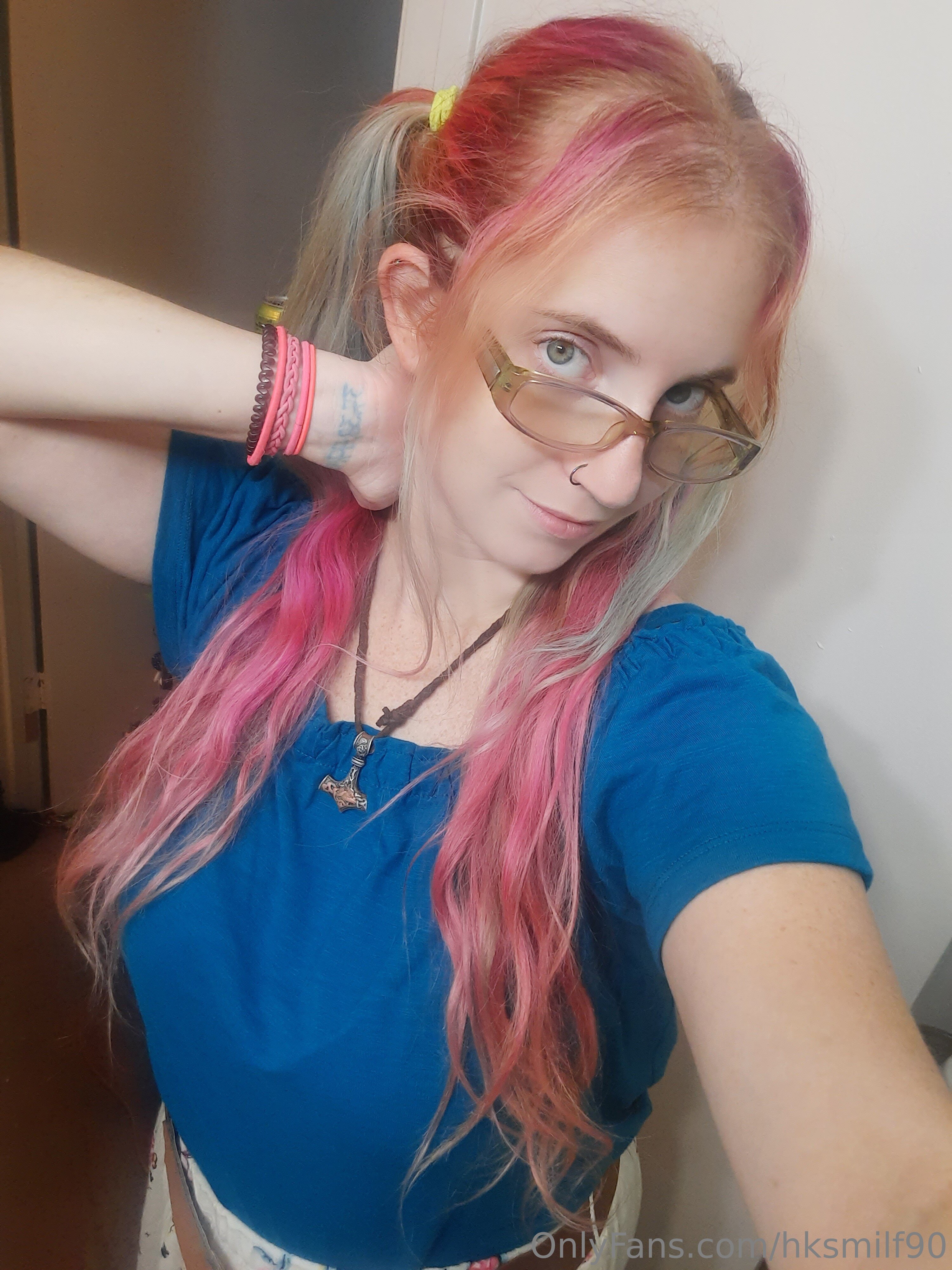 Leaked hksmilf90 Nude Leaks Onlyfans Leaked hksmilf90 Nude Leaks Onlyfans