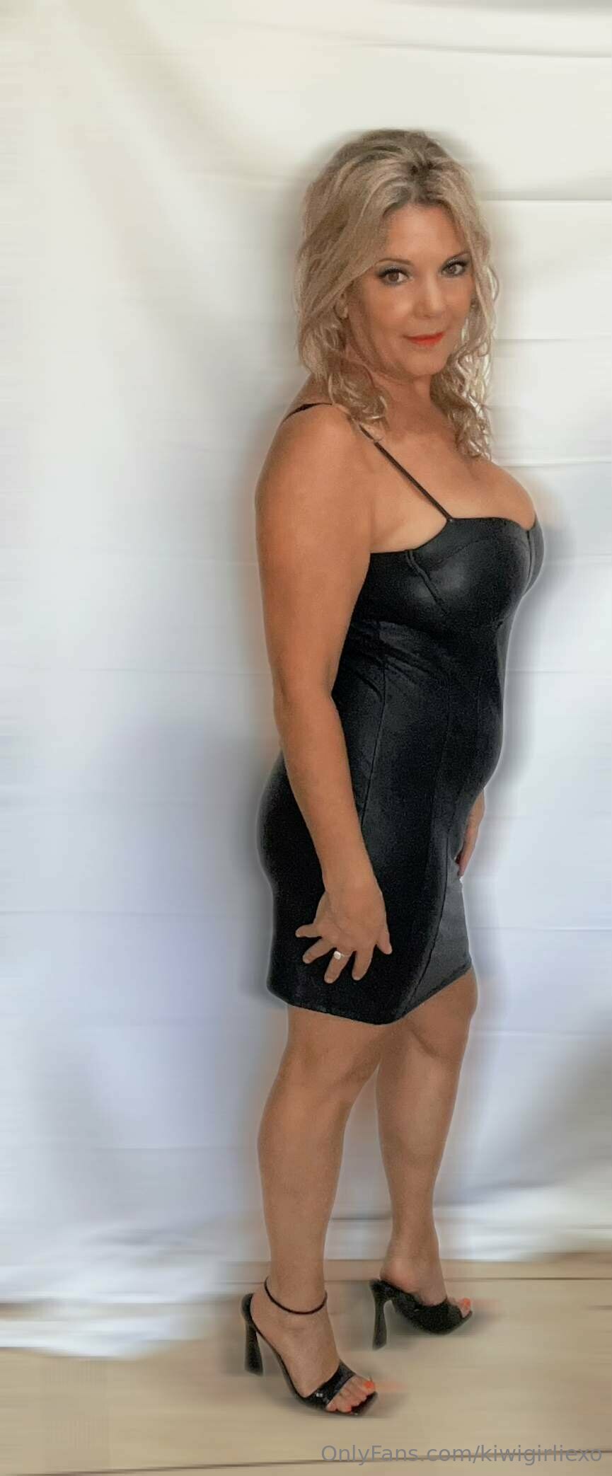 Leaked kiwigirliexo Nude Leaks Onlyfans Leaked kiwigirliexo Nude Leaks Onlyfans