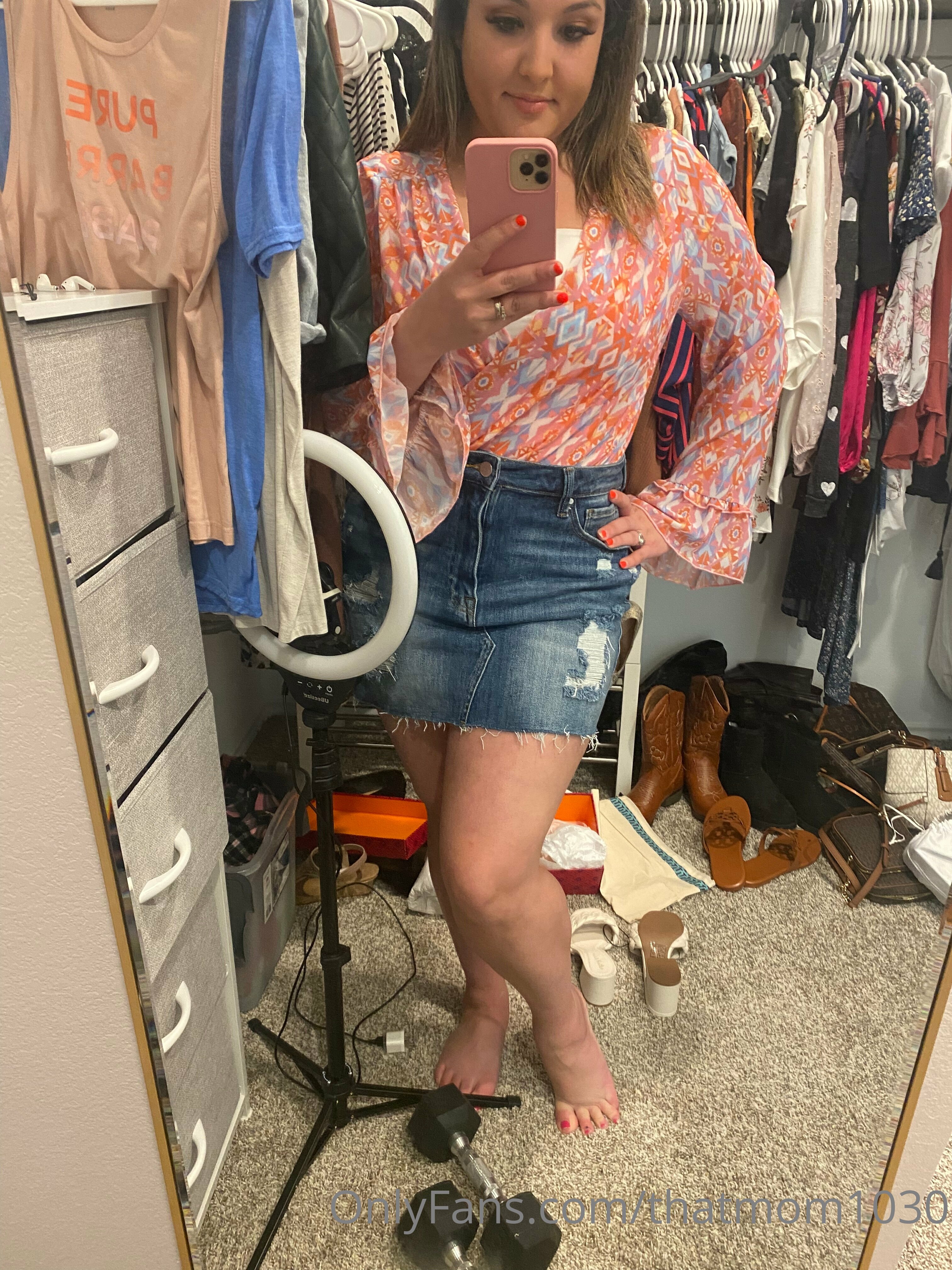 Leaked thatmom1030 Nude Leaks Onlyfans Leaked thatmom1030 Nude Leaks Onlyfans