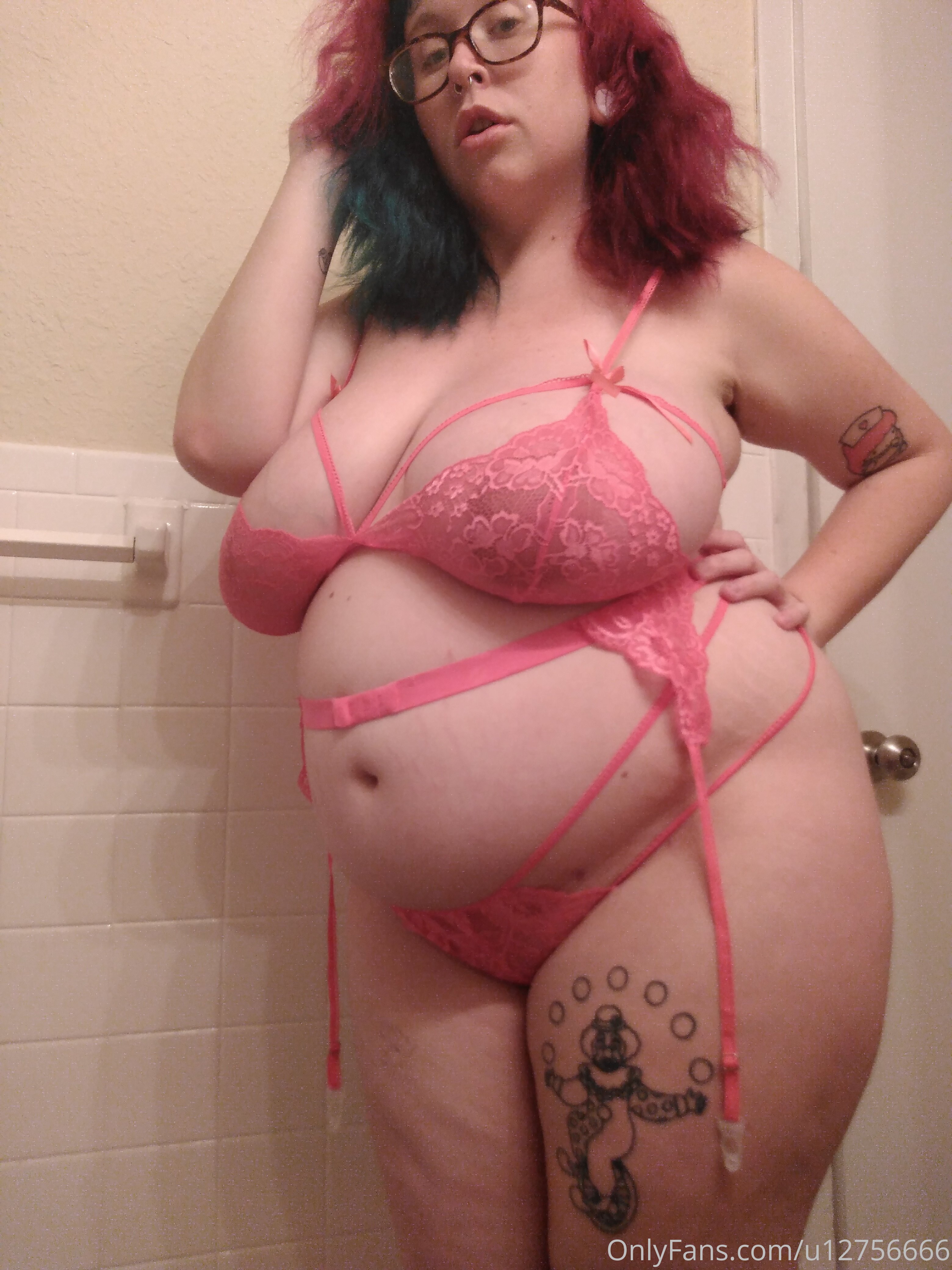 Leaked bigbuttzee Nude Leaks Onlyfans Leaked bigbuttzee Nude Leaks Onlyfans