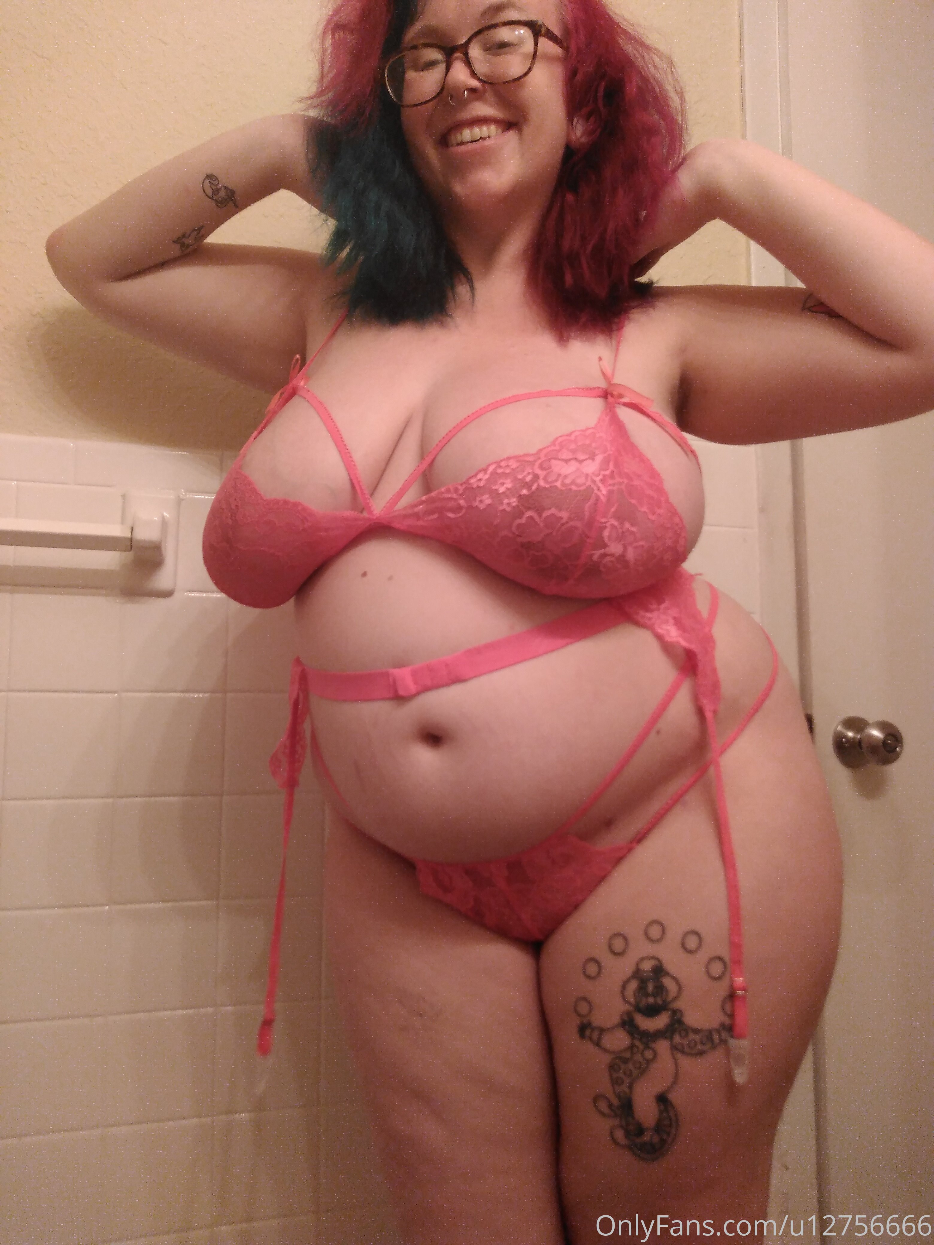 Leaked bigbuttzee Nude Leaks Onlyfans Leaked bigbuttzee Nude Leaks Onlyfans