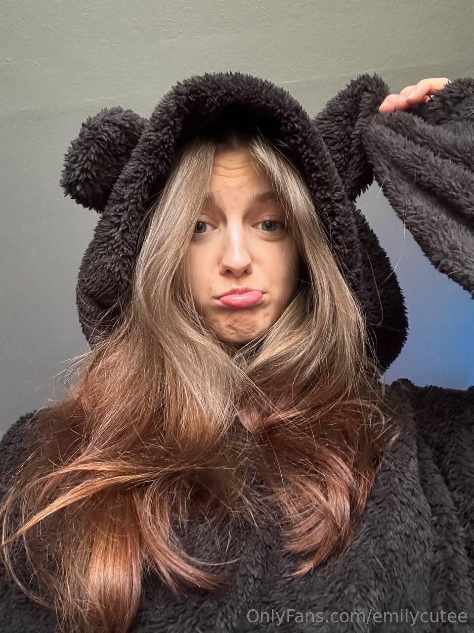 Leaked emilycutee Nude Leaks Onlyfans Leaked emilycutee Nude Leaks Onlyfans
